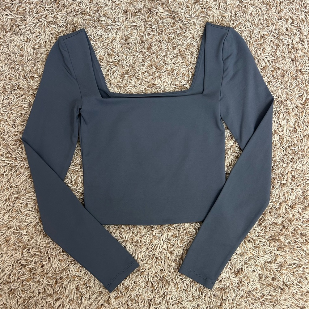 Aritzia Babaton Dark Grey Long Sleeve Contour Top Size XS!